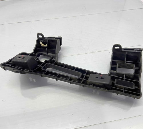 Guia Suporte Esquerdo Pára-choque Tras. Hyundai Hb20 13/18