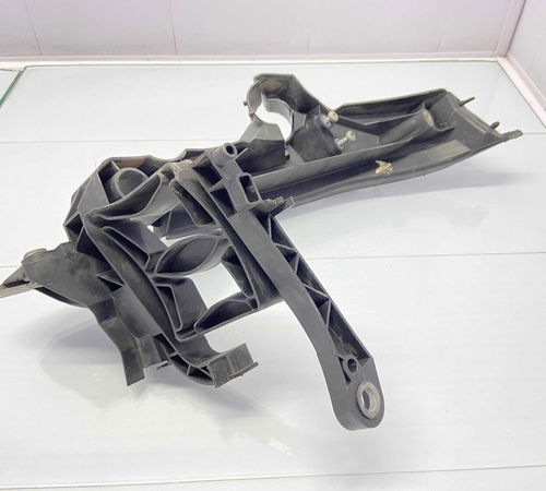 Suporte Guia Farol Esquerdo Audi A4 2009/2012