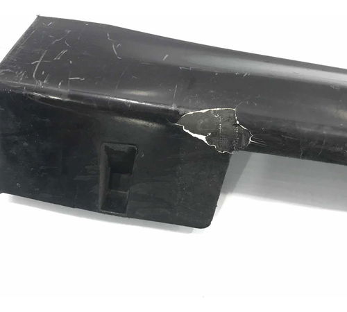 Spoiler Lateral Direito Caixa De Ar Nissan Tiida 08/15