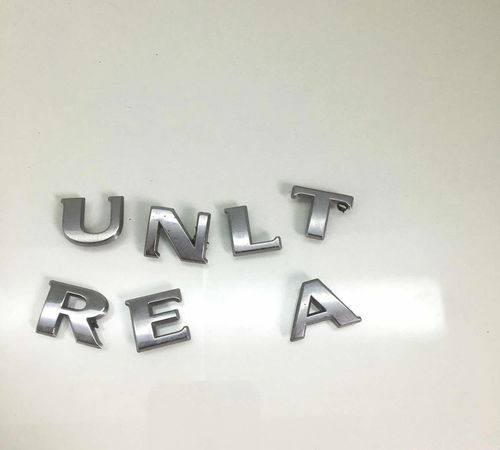 Emblema Tampa Traseira Renault Oroch 16/20