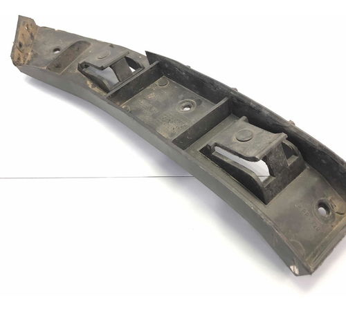 Guia Direito Pára-choque Dianteiro Volkswagen Polo 2003/2007