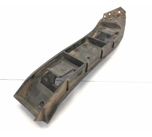 Guia Direito Pára-choque Dianteiro Volkswagen Polo 2003/2007