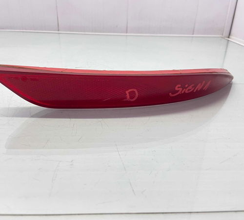 Refletor Olho De Gato Direito Fiat Grand Siena 2012/2021