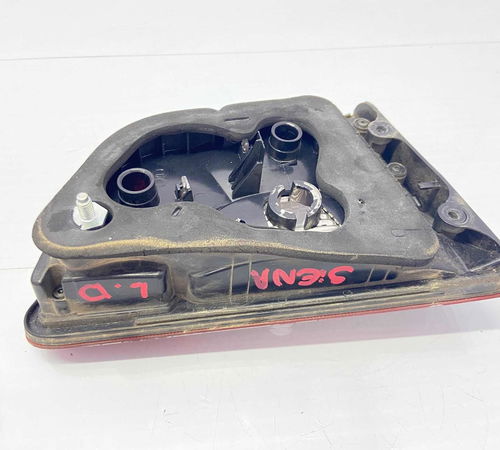 Lanterna Esquerda Tampa Traseira Fiat Grand Siena 2012/2021