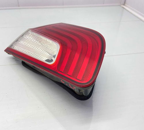 Lanterna Esquerda Tampa Traseira Fiat Grand Siena 2012/2021