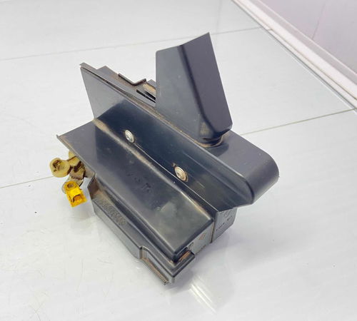 Fechadura Porta Dianteira Esquerda Renault Sandero 2015/2020