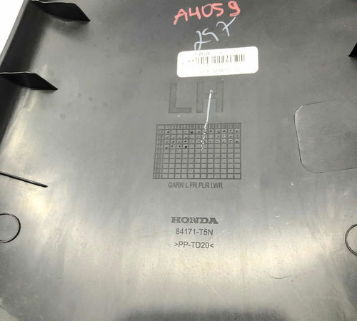Moldura Inferior Interna Esquerda Comuna B Honda Fit 2015/20