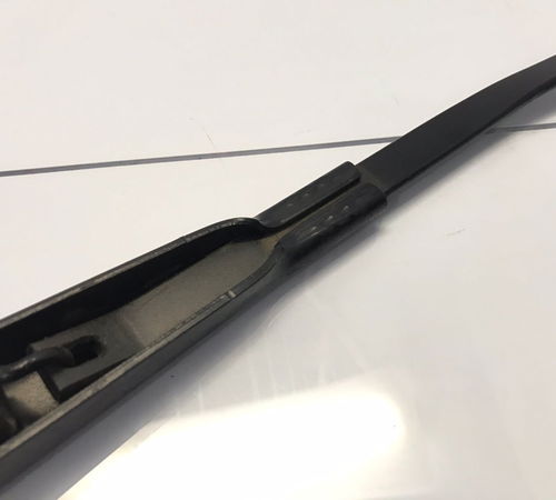 Braço Esquerdo Limpador Parabrisa Audi A6 2013/2016