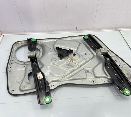 Maquinda De Vidro Dianteira Direita Volkswagen Tiguan 10/15