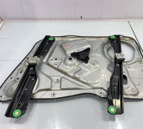 Maquina De Vidro Dianteira Esq Volkswagen Tiguan 10/15