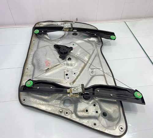Maquina De Vidro Dianteira Esq Volkswagen Tiguan 10/15