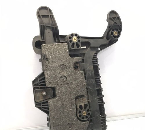 Suporte Batera Volkswagen Tiguan Jetta 2011/2015
