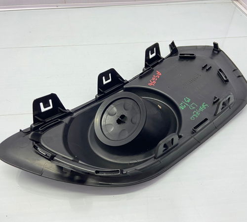 Moldura Milha Direito Renault Sandero 2015/2020