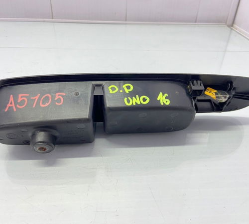 Moldura Botão Vidro Dianteiro Direito Fiat Uno 2015/2021