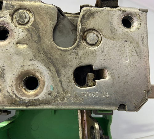 Fechadura Porta Dianteira Direita Fiat Uno 2015/2021