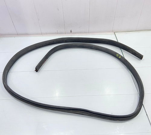 Borracha Vedação Carroceria Porta Tras Dir Fiat Uno 11/21
