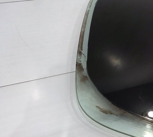 Vidro Vigia Traseiro Direito Fiat Uno 2015/2021