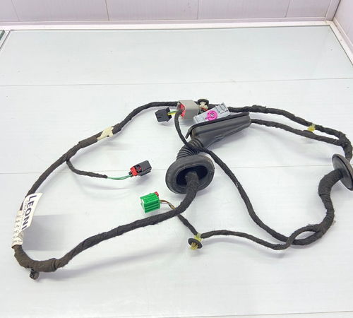 Chicote Interno Porta Traseira Direita Chevrolet Cruze 17/23