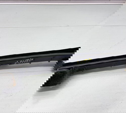Guia Canaleta Vidro Porta Traseira Dir Chevrolet Cruze 17/23