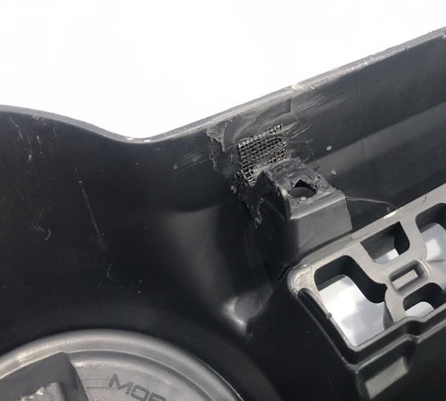 Grade Parachoque Dianteiro Fiat Uno 2018 Recuperado