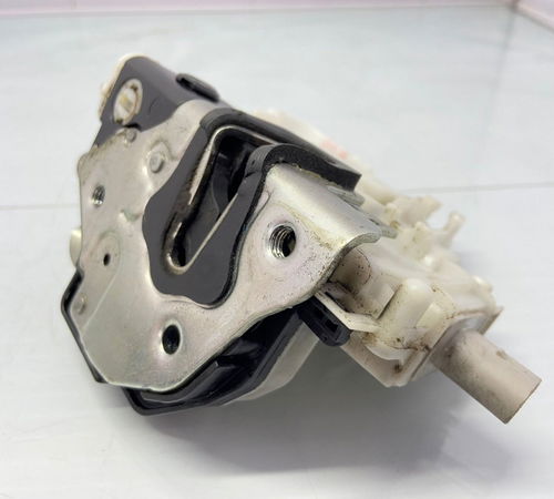 Fechadura Porta Traseira Esq Volkswagen Gol Voyage 09/20