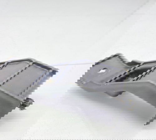 Suporte Guia Parachoque Traseiro Kia Cerato 2019/2023