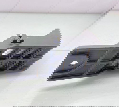 Suporte Guia Parachoque Traseiro Hyundai I30 2009/2012