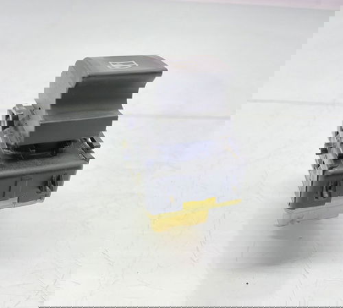 Botão Dianteiro Direito Renault Sandero 2015/2020