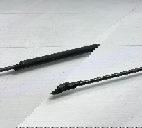 Amortecedor Capo Traseiro Ford Fiesta Sedan 2006/2014