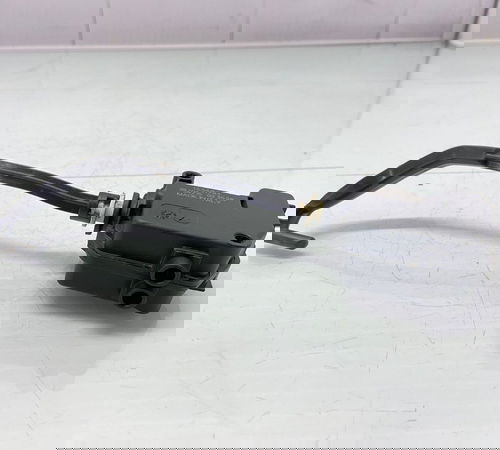 Moldura Botão Vidro Tras Esquerdo Honda Fit 09/14
