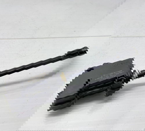 Moldura Botão Vidro Tras Esquerdo Honda Fit 09/14