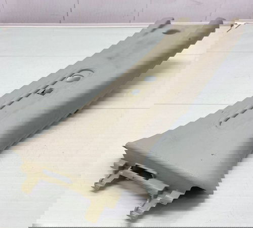Moldura Superior Direita Coluna B  Renault Sandero 2015/2020