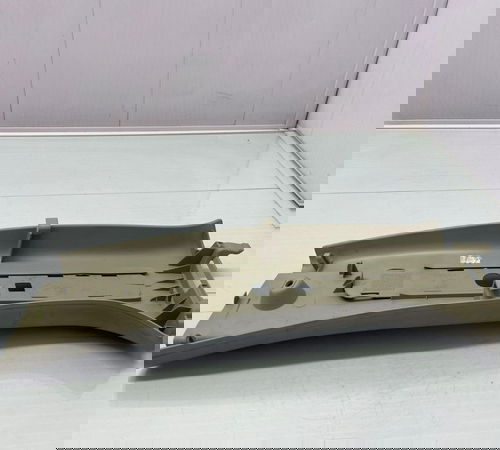 Moldura Superior Direita Coluna B  Renault Sandero 2015/2020