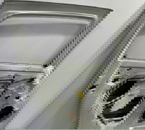 Porta Traseira Esquerda Renault Sandero 2015/2020