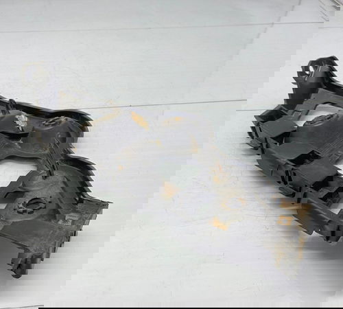 Guia Direito Parachoque Traseiro Renault Sandero 2015/2020