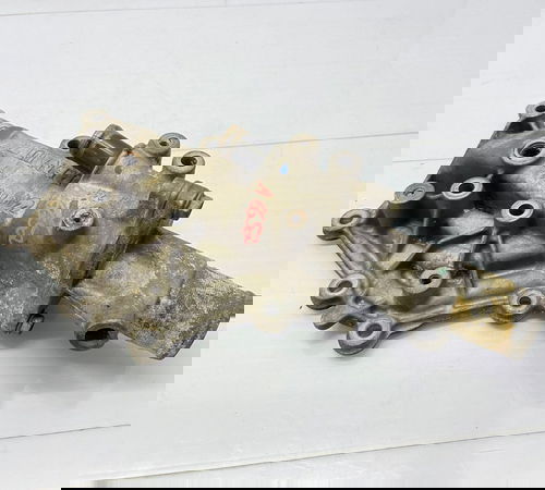 Carcaça Valvula Termoestatica Renault D...