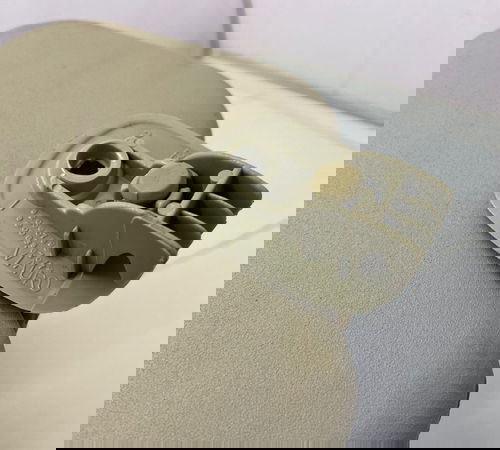 Quebra Sol Esquerdo Renault Sandero 2015/2020