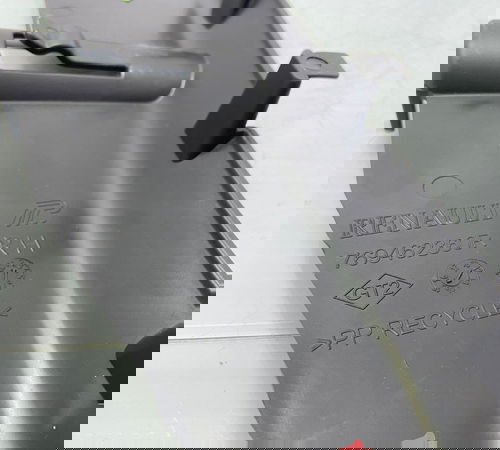 Moldura Direita Forro Porta Malas Renault Sandero 15/20