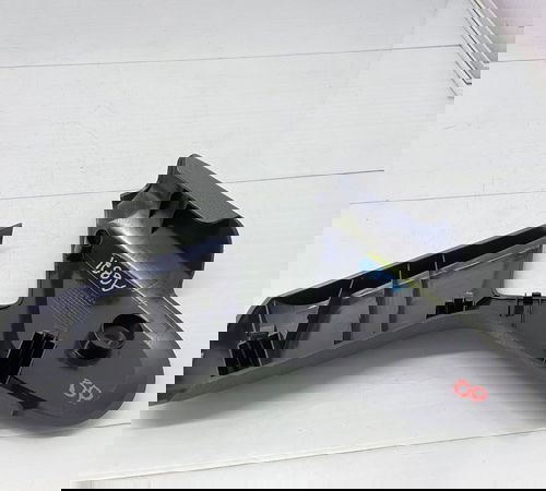 Moldura Banco Dianteiro Direito Chevrolet Onix Prisma 13/18