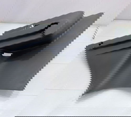 Suporte Direito Tampão Bagagito Renault Sandero 2015/2020