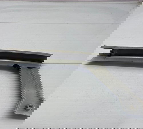 Guia Vidro Porta Traseira Esquerda Renault Kwid 17/21