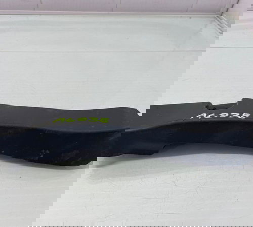 Moldura Para-lama Direito Chevrolet Onix...