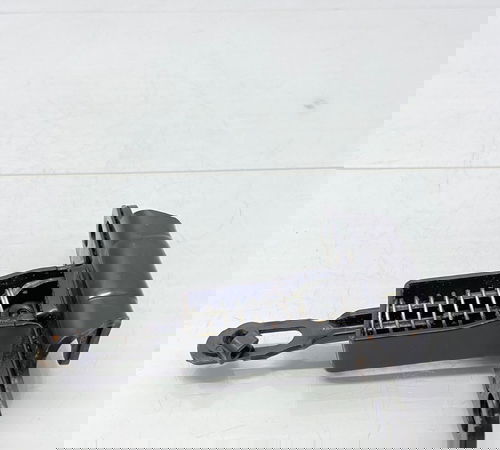 Fechadura Tampa Traseira Renault Oroch 2015/2020