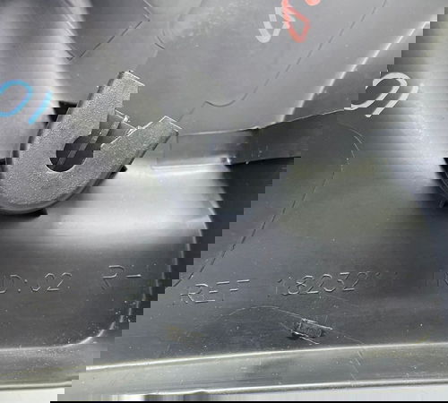 Moldura Banco Dianteiro Direito Renault Fluence 2008/2012