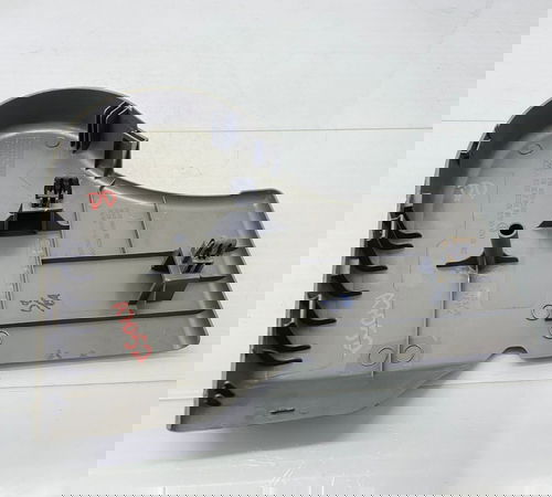 Moldura Banco Dianteiro Direito Nissan Sentra 2008/2012