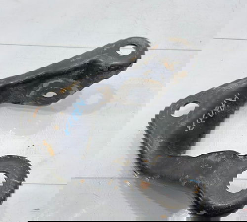 Sapata Suporte Eixo Tras Montana Meriva Astra Vectra Zafira