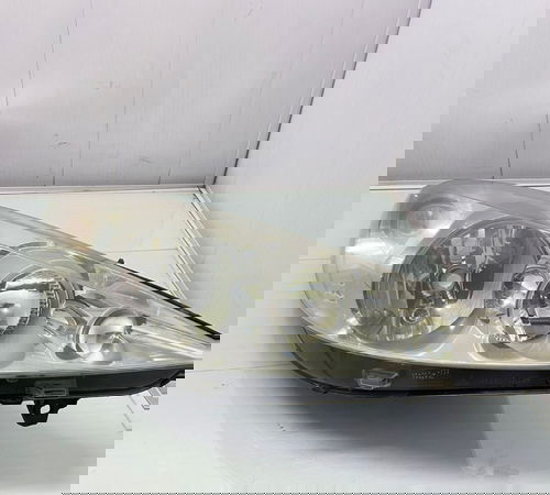 Farol Direito Peugeot 207