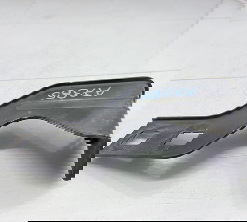 Suporte Guia Para-choque Direito Citroen...