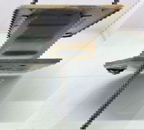 Pé Direito Alma Para-choque Traseiro Kia Cadenza 2009/2010