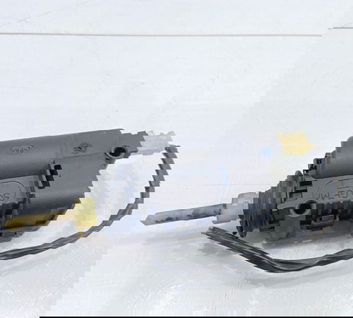 Atuador Trava Combustivel Chevrolet Vectra 2006/2012